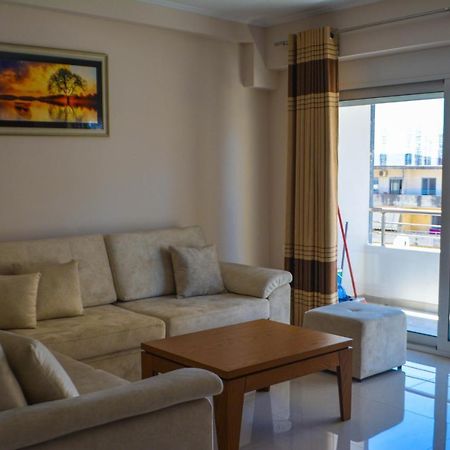 Ersid Apartaments In The Centre Sarandë Eksteriør billede